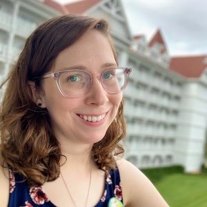 Meet your Posher, Jennifer